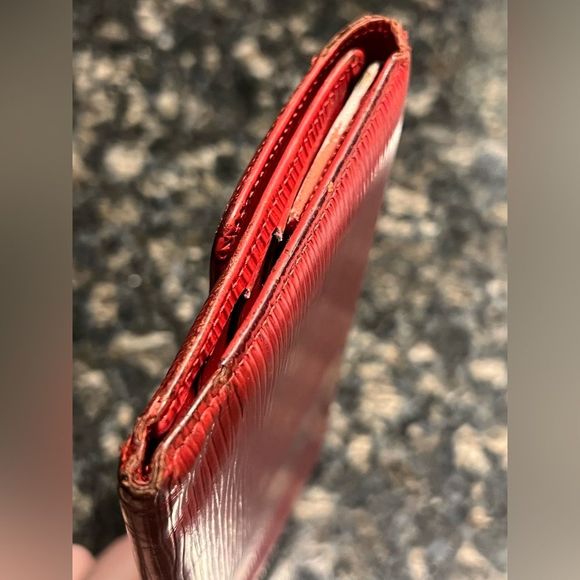 Louis Vuitton red epi long wallet - Picture 8 of 12